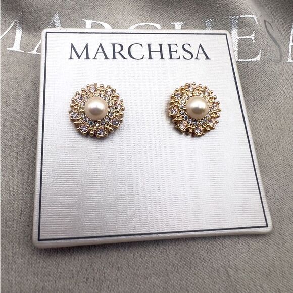 Marchesa Pearl and Gold  studs Earrings - Picture 2 of 8